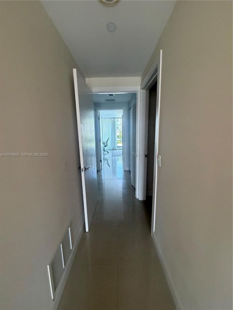 2950 NE 188th St , Unit 325, Aventura, FL 33180 Photo