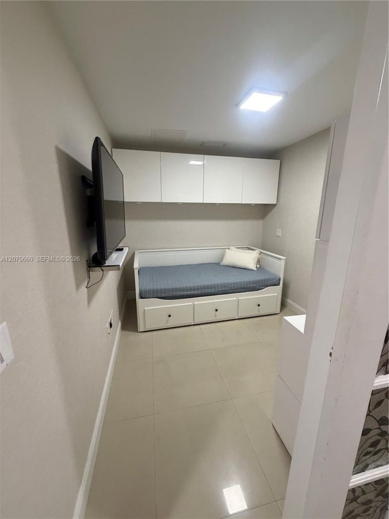 2950 NE 188th St , Unit 325, Aventura, FL 33180 Photo