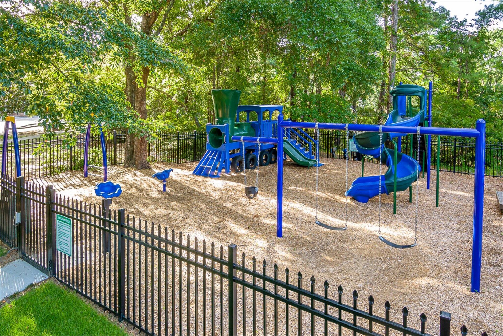 3293 Heathland Way Photo 24
