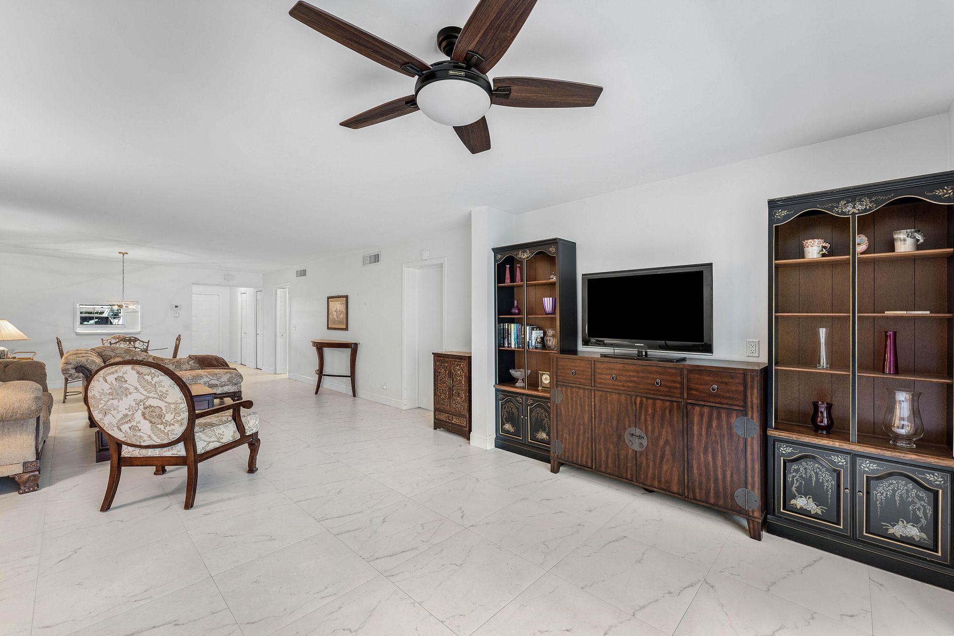 250 John F Kennedy Drive, Unit 107, Atlantis, FL 33462 Photo