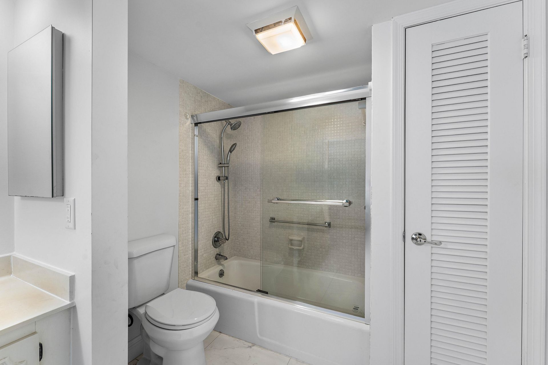 250 John F Kennedy Drive, Unit 107, Atlantis, FL 33462 Photo