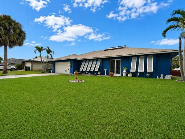 1229 SW Cynthia Street, Port St. Lucie, FL 34983