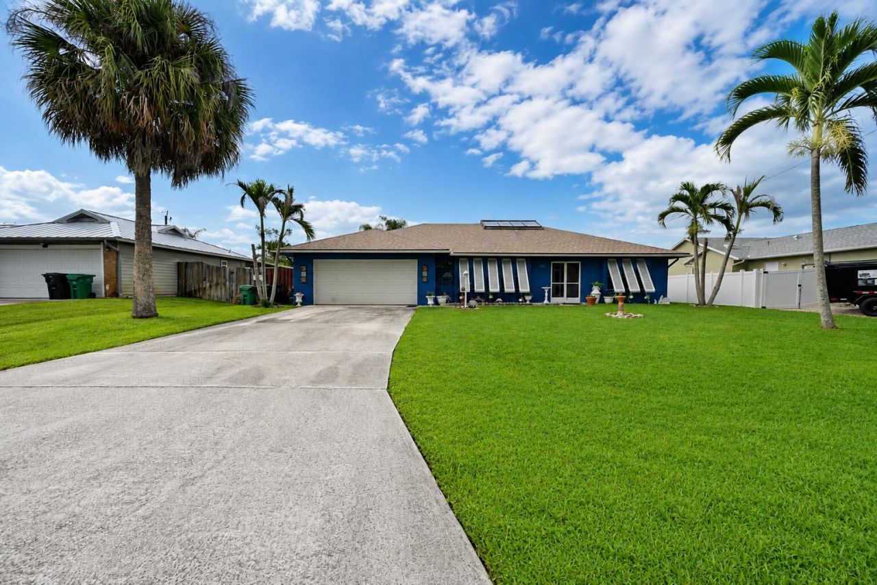 1229 SW Cynthia Street, Port Saint Lucie, FL 34983 Photo