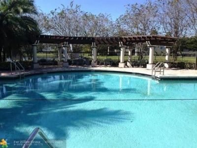 4177 N Haverhill Road, Unit 810, West Palm Beach, FL 33417 Photo