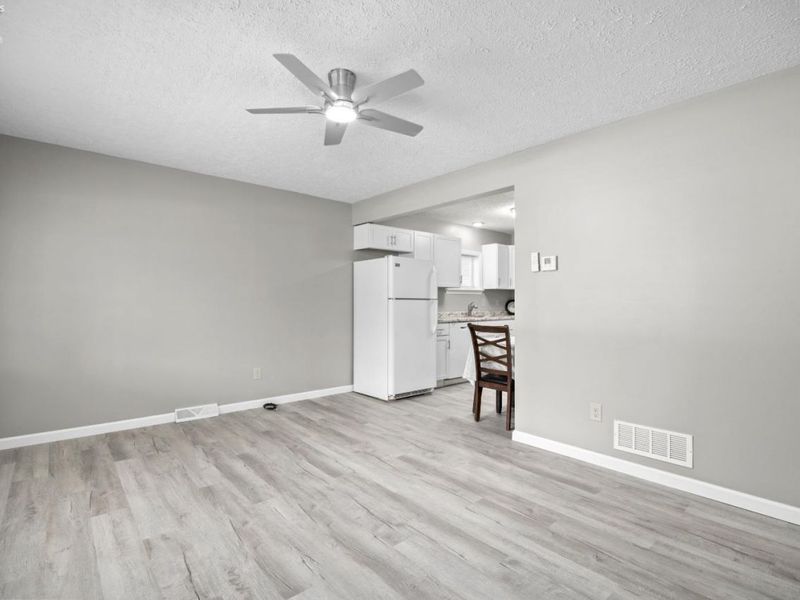 6485 Russia Rd., South Amherst, OH 44001 Photo 13