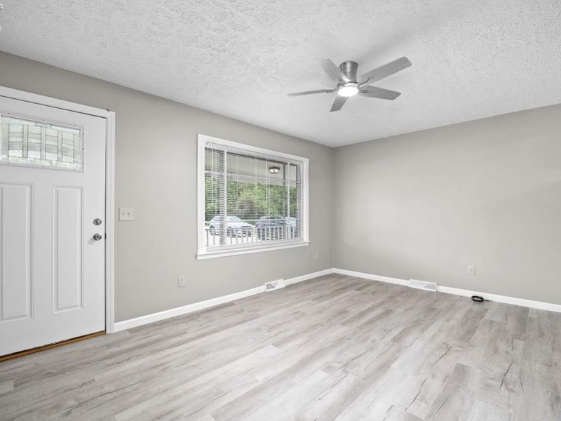 6485 Russia Rd., South Amherst, OH 44001 Photo 14