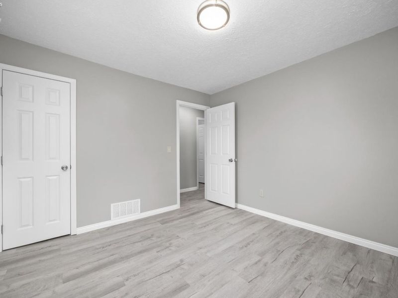6485 Russia Rd., South Amherst, OH 44001 Photo 21