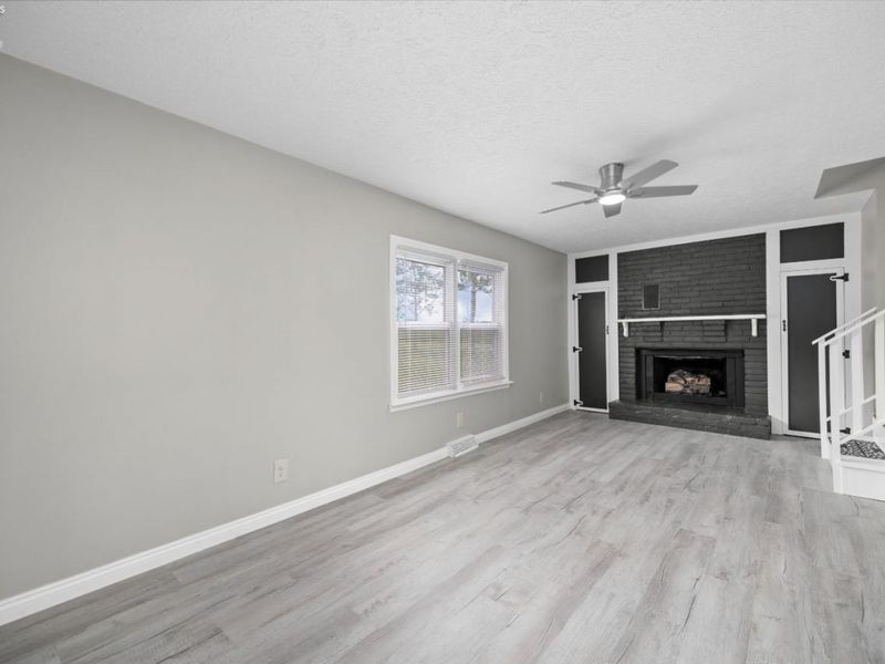 6485 Russia Rd., South Amherst, OH 44001 Photo 3