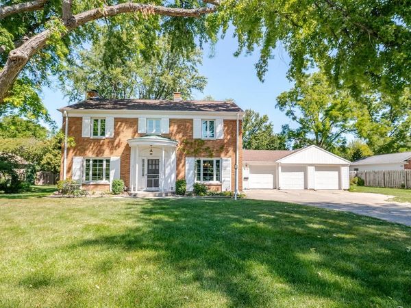416 ARROWHEAD DRIVE, Green Bay, WI 54301