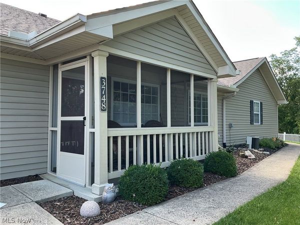 3748 Colony Hill Drive , Zanesville, OH 43701