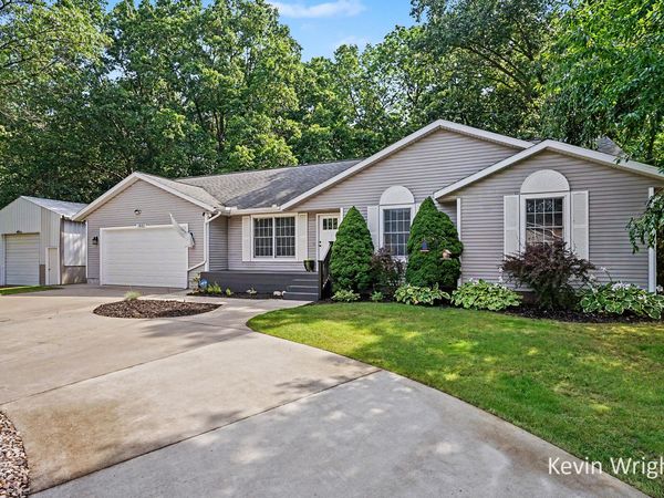 1802 Duchess Court, Muskegon, MI 49445