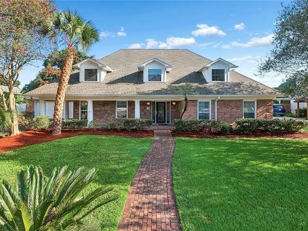 12 CHATEAU MAGDELAINE Drive, Kenner, LA 70065