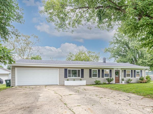 701 Easter Drive, Carlisle, OH 45005