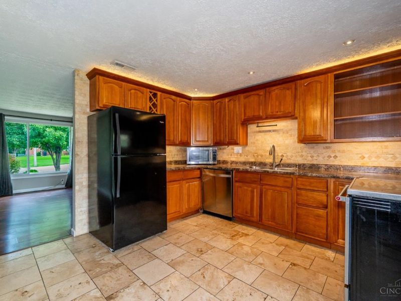 1134 Dayket Circle, Miamisburg, OH 45342 Photo 9