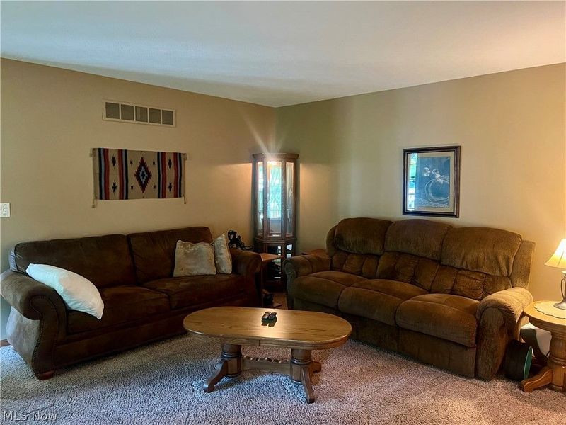 673 Hillcrest Drive , Wadsworth, OH 44281 Photo 5