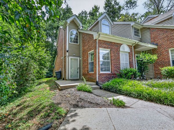 440 English Ivy Dr, Nashville, TN 37211