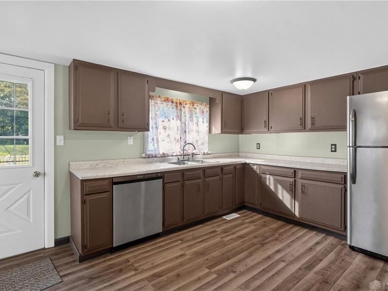 463 Towpath Trail, Piqua, OH 45356 Photo 16