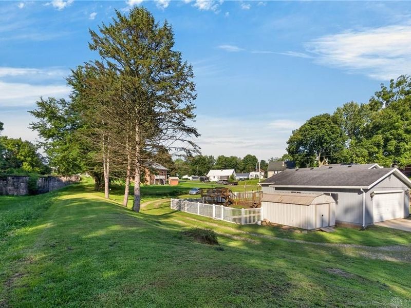 463 Towpath Trail, Piqua, OH 45356 Photo 32