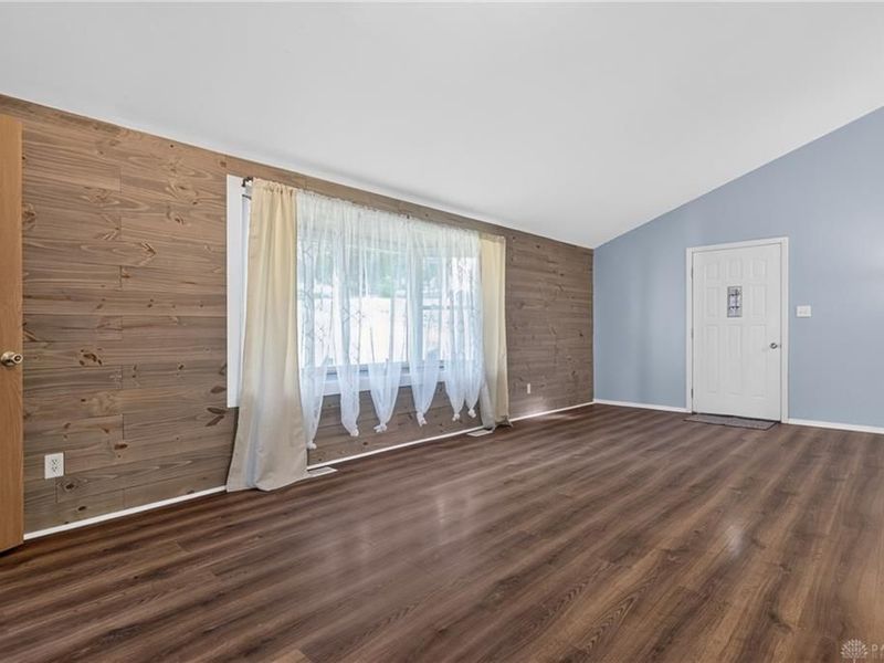 463 Towpath Trail, Piqua, OH 45356 Photo 8