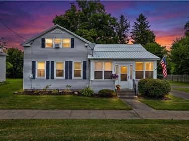 116 Genesee Street , Canastota, NY 13032