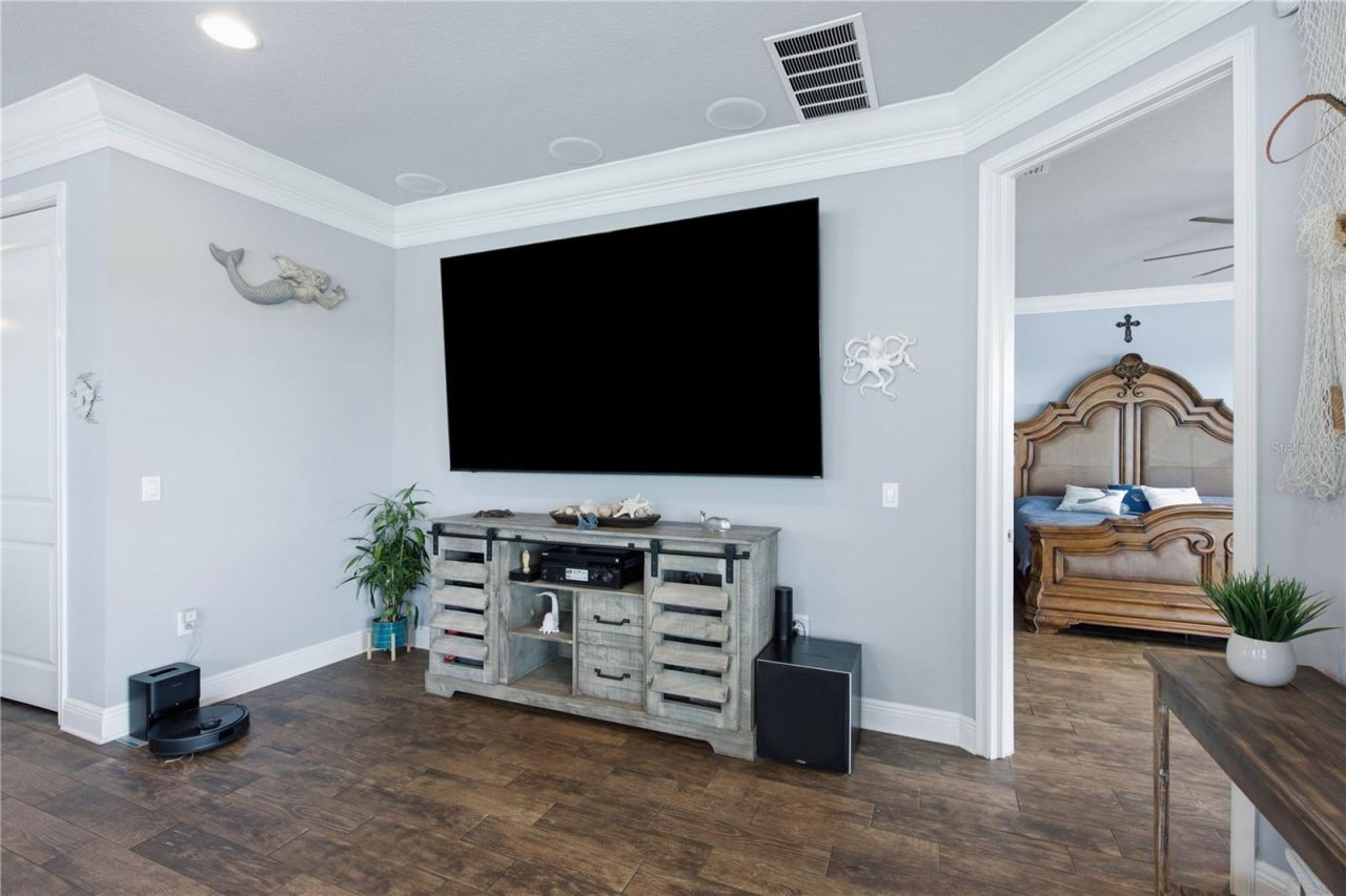 5777 Elisabethan Lane, New Port Richey, FL 34652 Photo