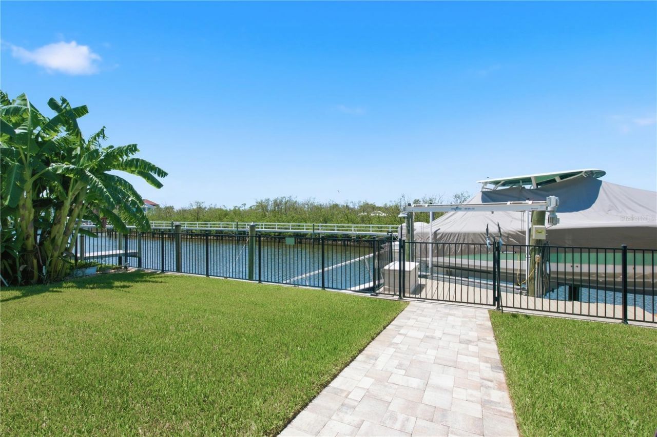 5777 Elisabethan Lane, New Port Richey, FL 34652 Photo