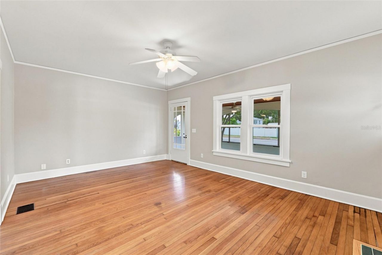 4595 9th Avenue N, Saint Petersburg, FL 33713 Photo