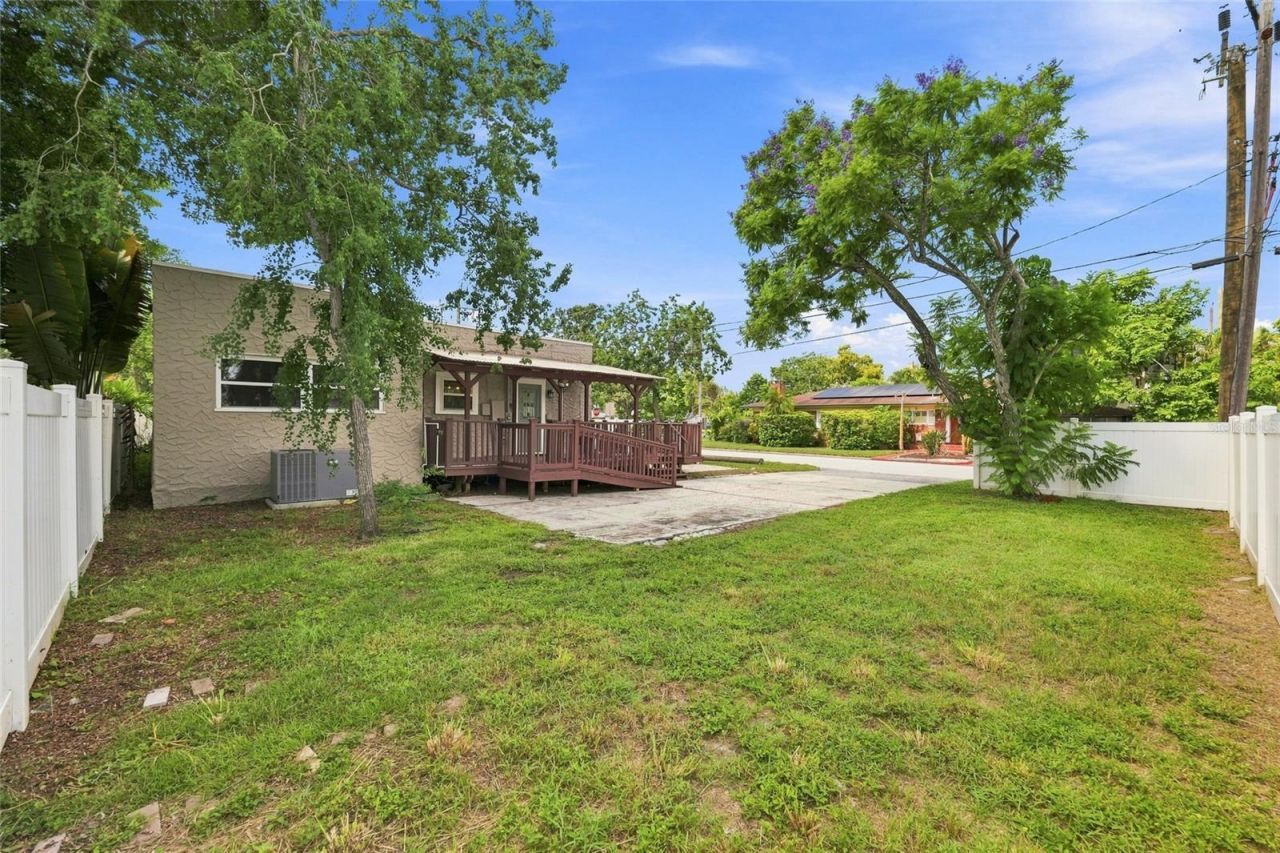 4595 9th Avenue N, Saint Petersburg, FL 33713 Photo