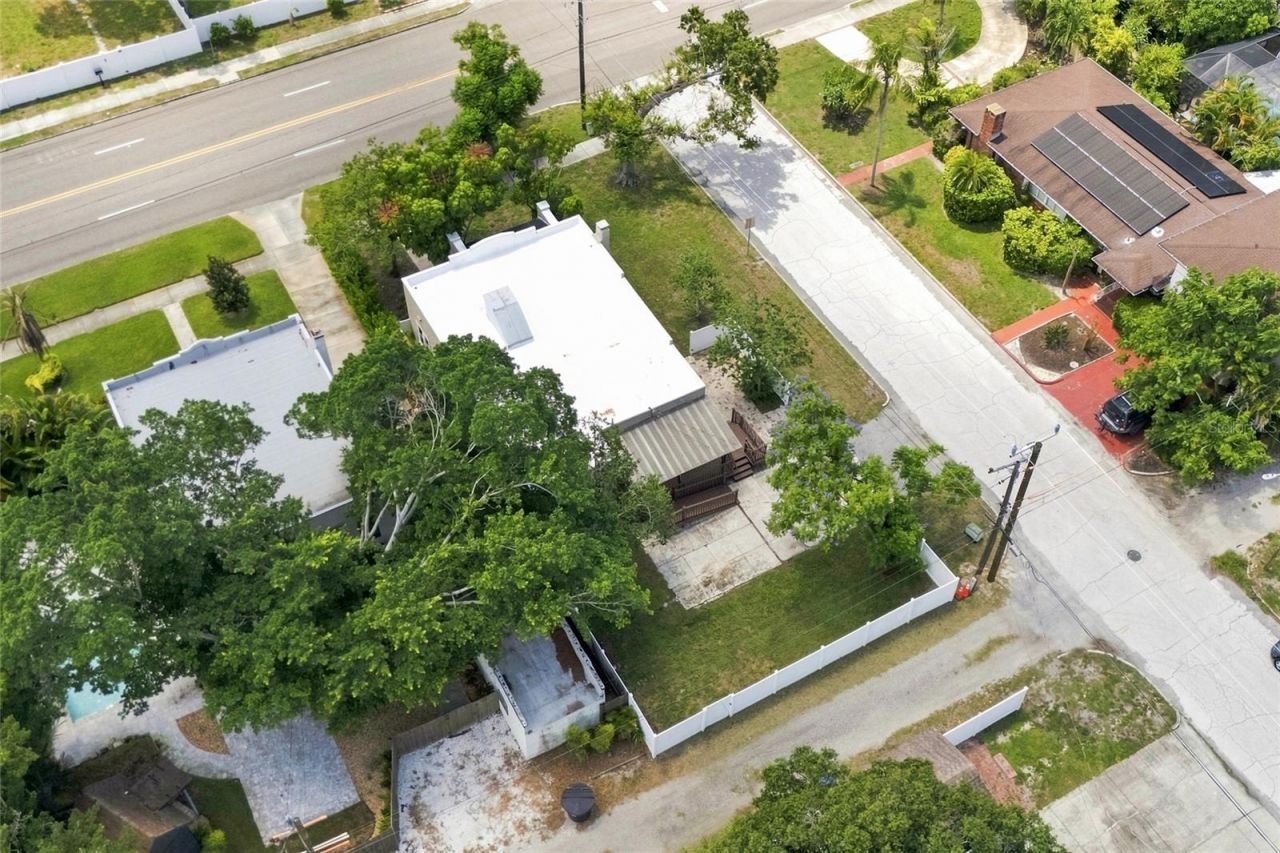 4595 9th Avenue N, Saint Petersburg, FL 33713 Photo
