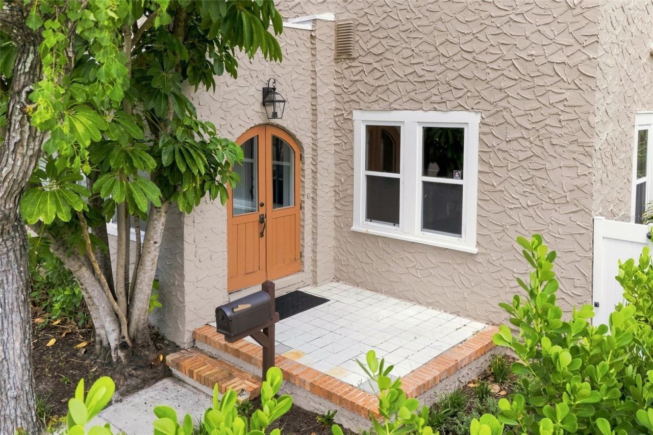 4595 9th Avenue N, Saint Petersburg, FL 33713 Photo