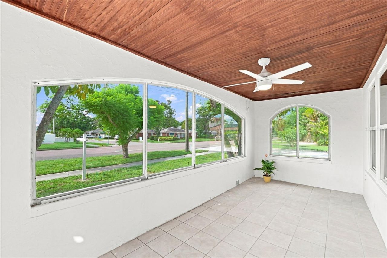 4595 9th Avenue N, Saint Petersburg, FL 33713 Photo