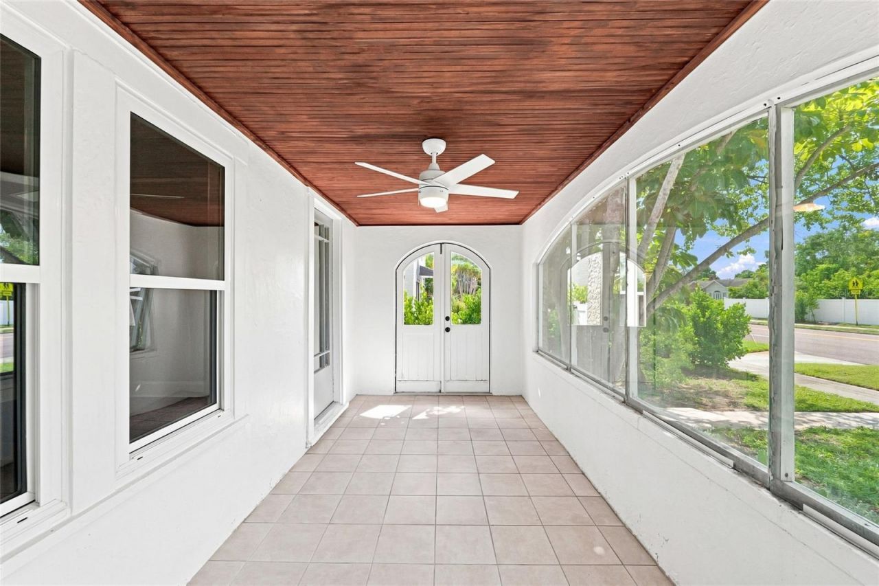 4595 9th Avenue N, Saint Petersburg, FL 33713 Photo