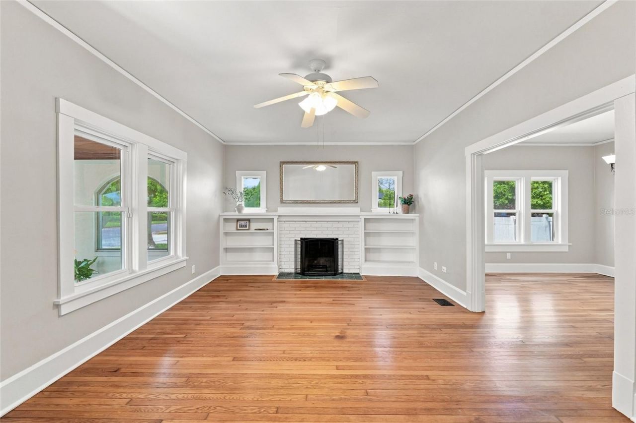 4595 9th Avenue N, Saint Petersburg, FL 33713 Photo