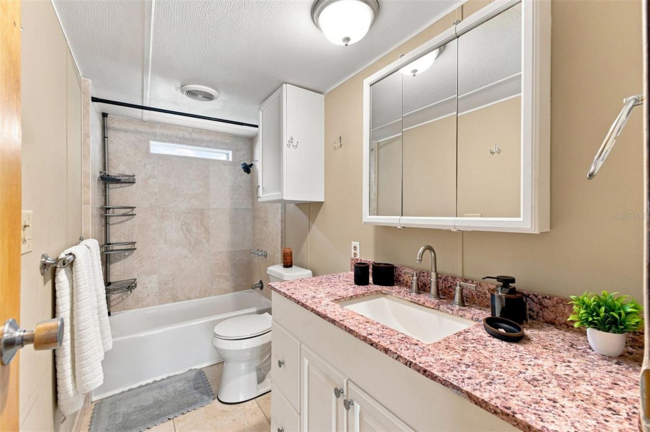 7608 W Otter Street , Homosassa, FL 34446 Photo