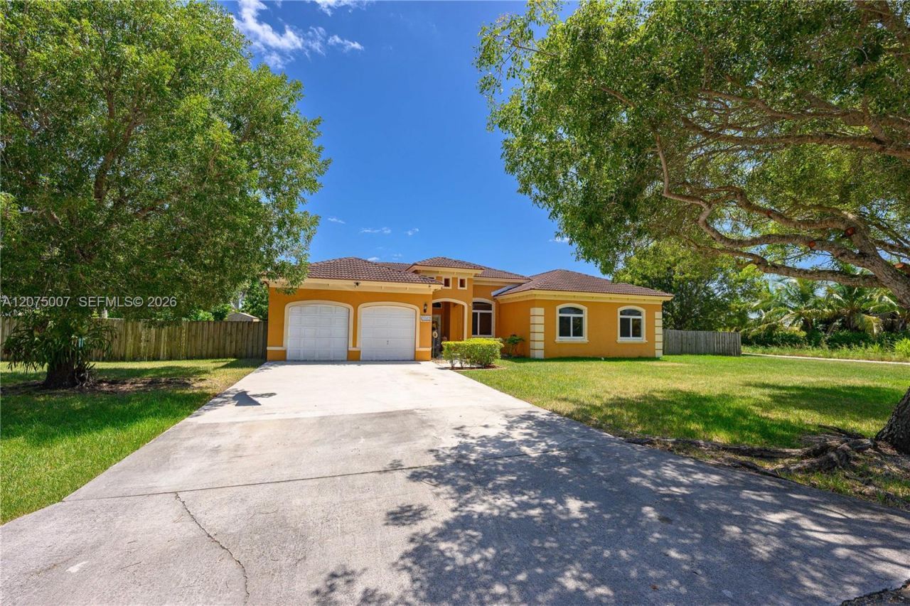 20562 SW 324 St, Homestead, FL 33030 Photo