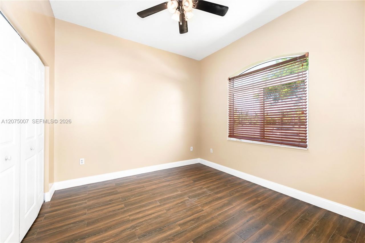 20562 SW 324 St, Homestead, FL 33030 Photo