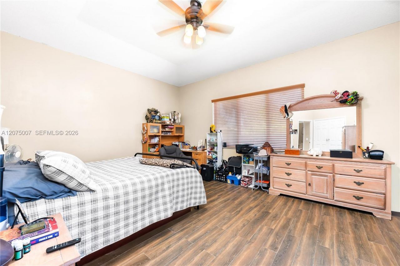 20562 SW 324 St, Homestead, FL 33030 Photo