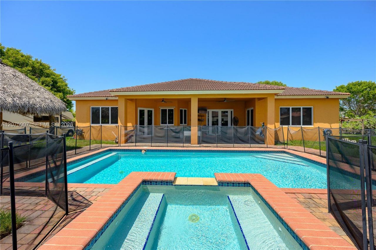 20562 SW 324 St, Homestead, FL 33030 Photo