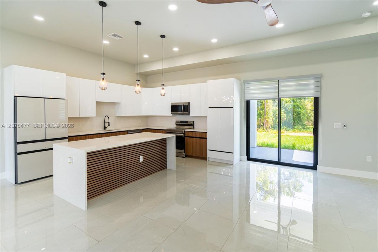 1015 E Bagget St , Lehigh Acres, FL 33974 Photo