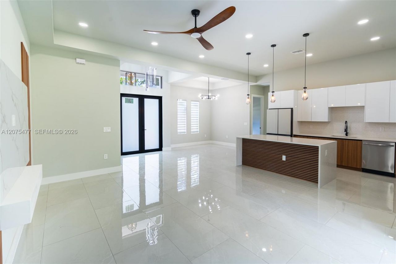 1015 E Bagget St , Lehigh Acres, FL 33974 Photo