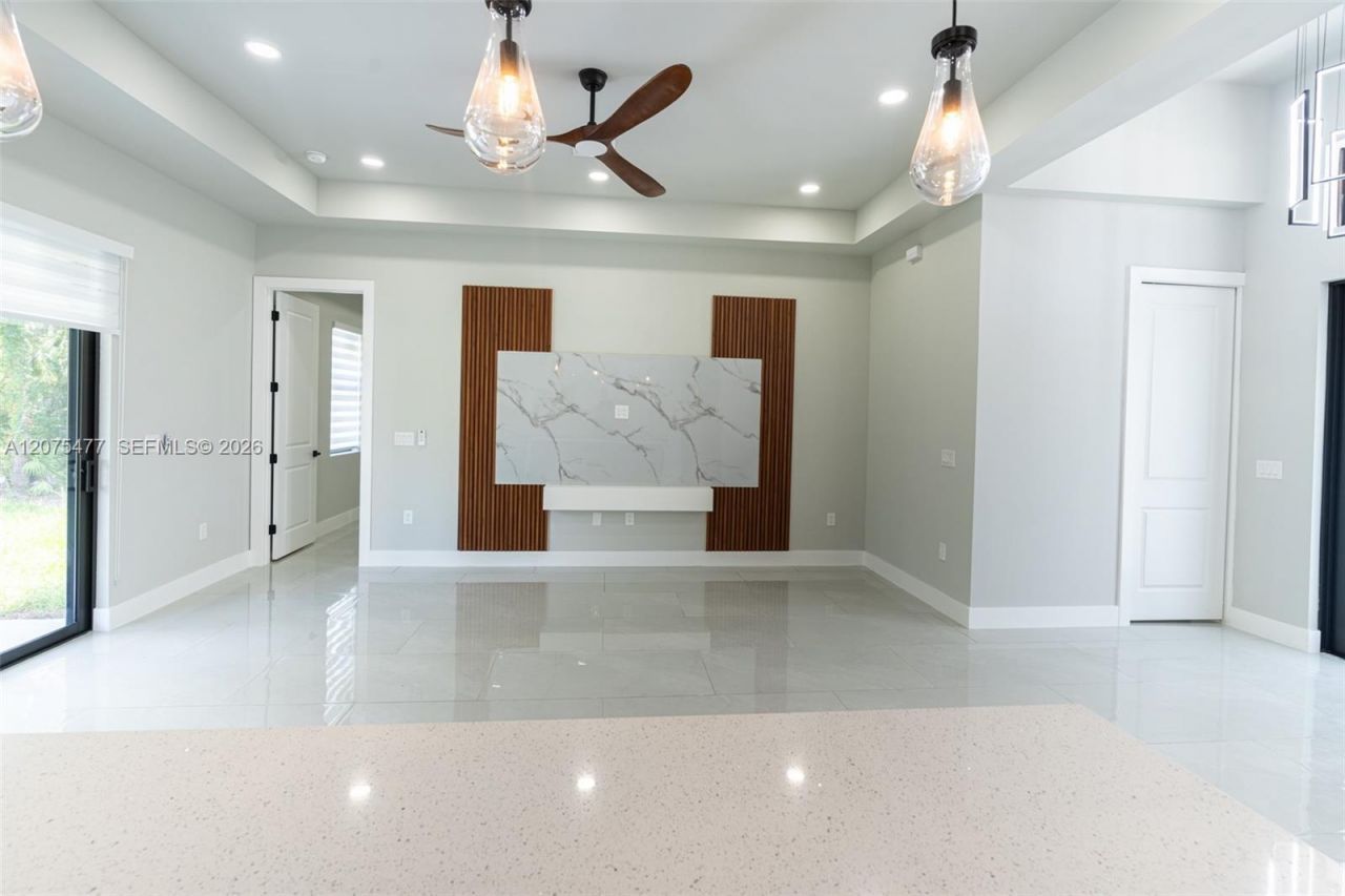 1015 E Bagget St , Lehigh Acres, FL 33974 Photo