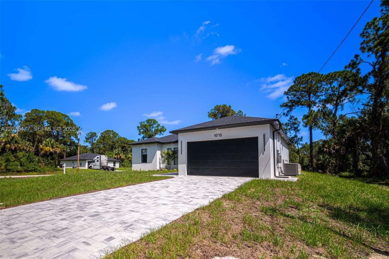1015 E Bagget St , Lehigh Acres, FL 33974 Photo