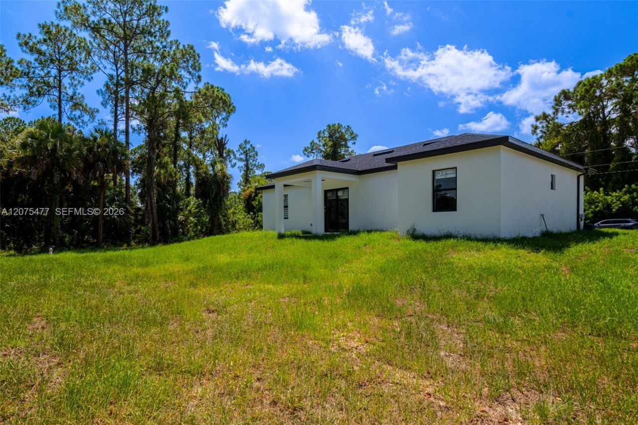 1015 E Bagget St , Lehigh Acres, FL 33974 Photo