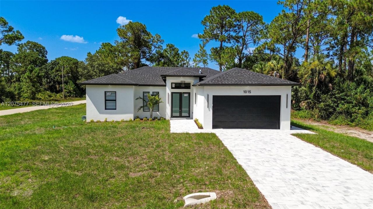 1015 E Bagget St , Lehigh Acres, FL 33974 Photo