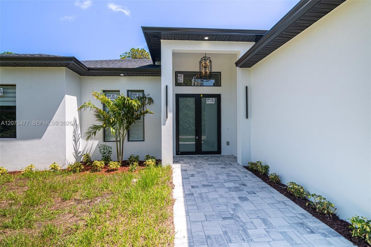 1015 E Bagget St , Lehigh Acres, FL 33974 Photo