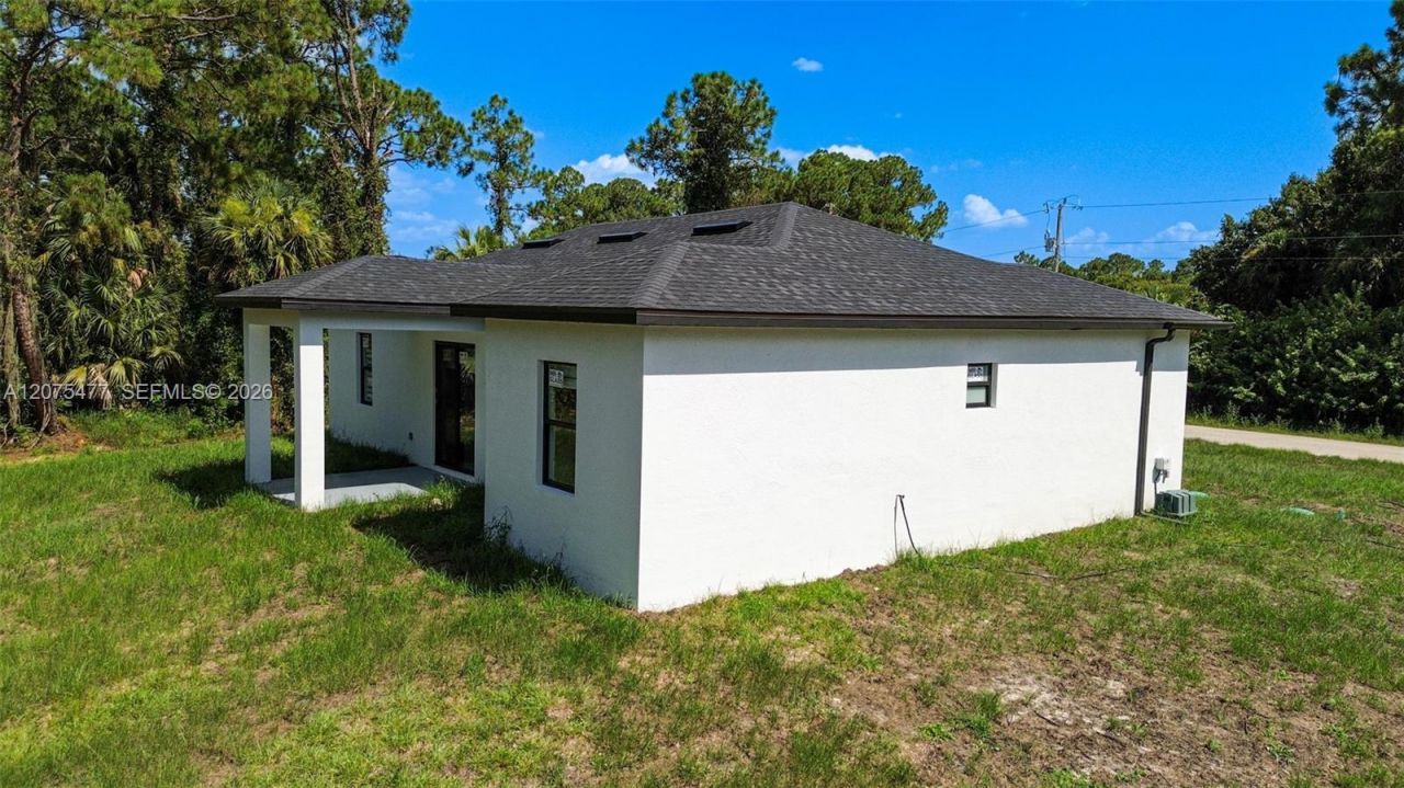 1015 E Bagget St , Lehigh Acres, FL 33974 Photo