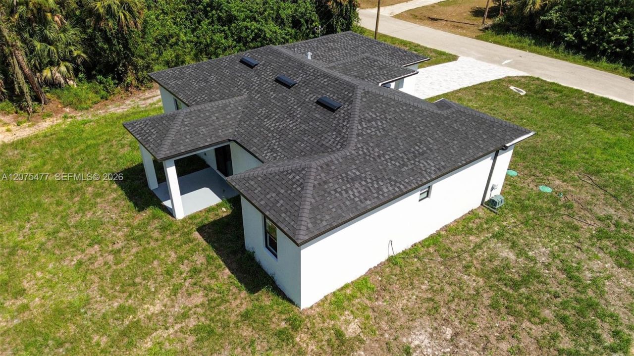 1015 E Bagget St , Lehigh Acres, FL 33974 Photo