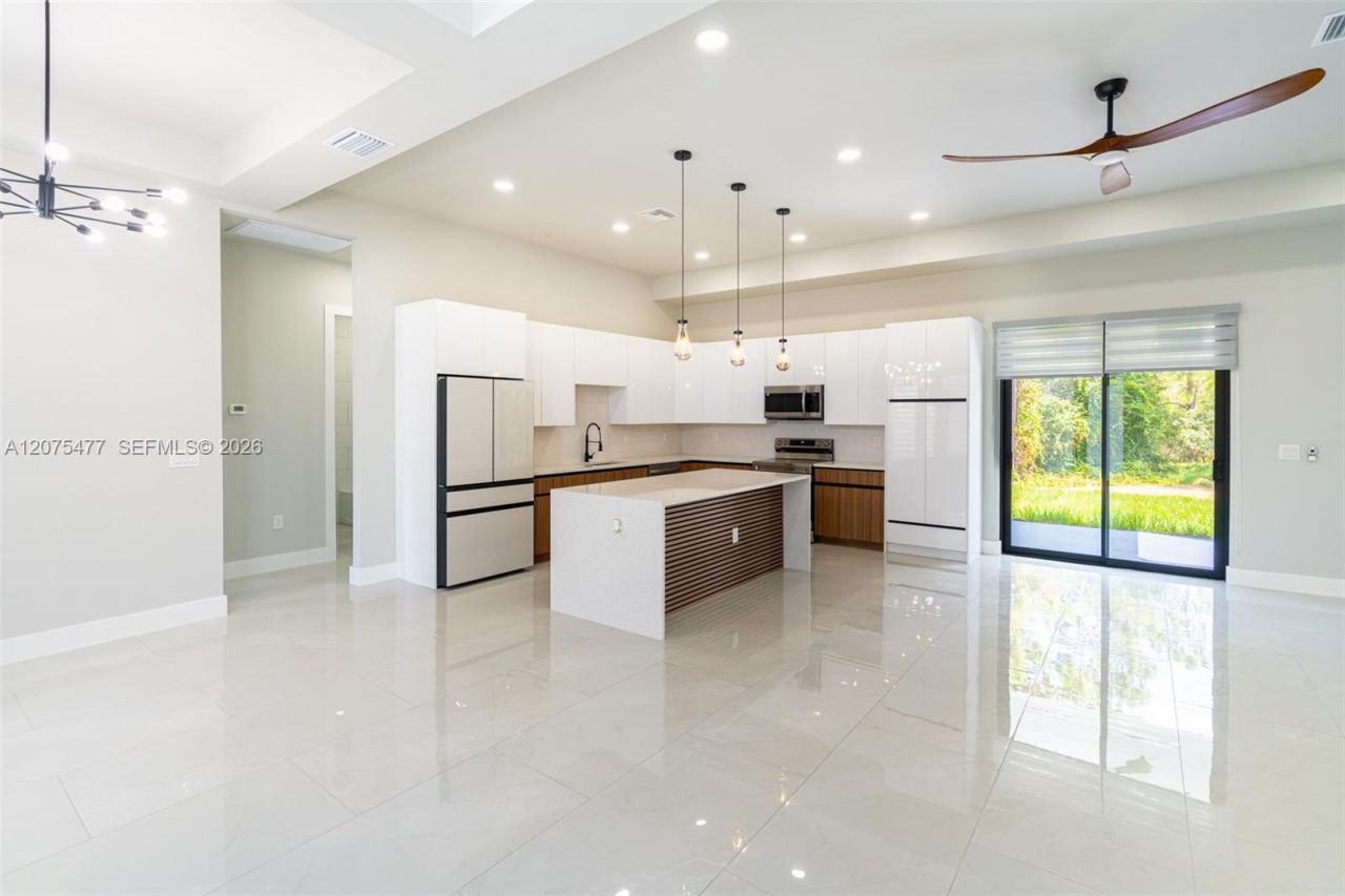1015 E Bagget St , Lehigh Acres, FL 33974 Photo