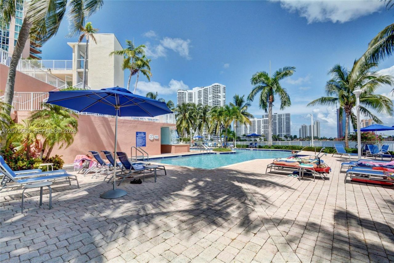 3370 Hidden Bay Dr , Unit 815, Aventura, FL 33180 Photo