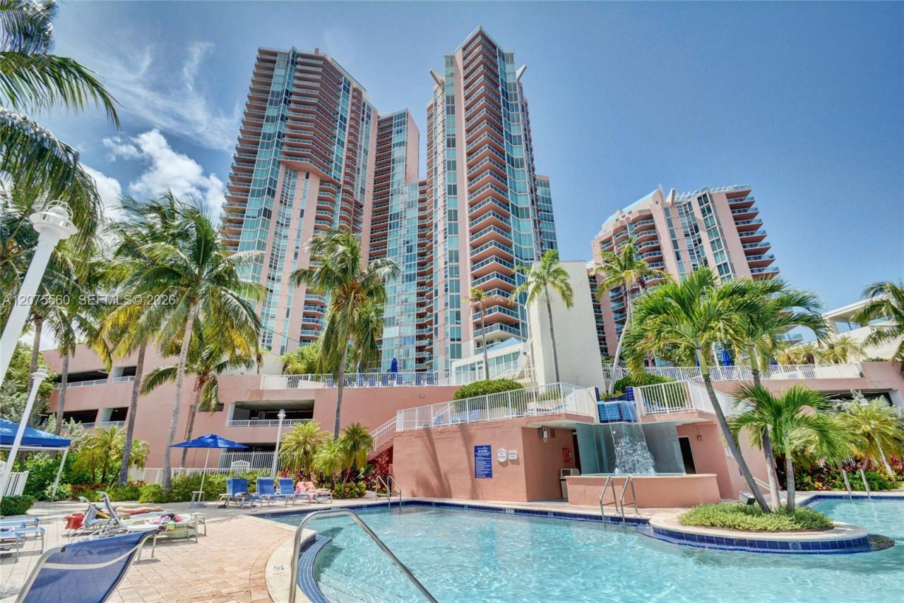 3370 Hidden Bay Dr , Unit 815, Aventura, FL 33180 Photo